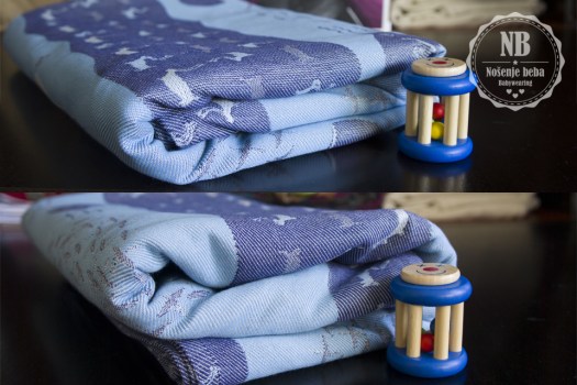 Fotografije "cvjetanja" tkane marame: prije pranja i peglanja (gore) i poslije kada su se vlakna izduljila i opustila i tkanje dobilo na volumenu. Kao što se može primjetiti Yakutat nije puno procvjetao. 