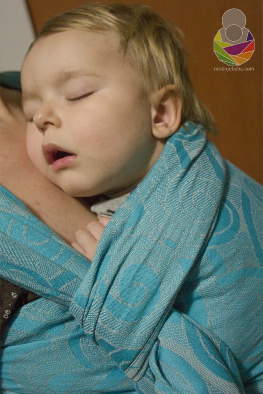 Nažalost imala sam prilike isprobati i rashlađujuće svojstvo egipatskog pamuka: Una Grey nam je pomogla u skidanju temperature. 